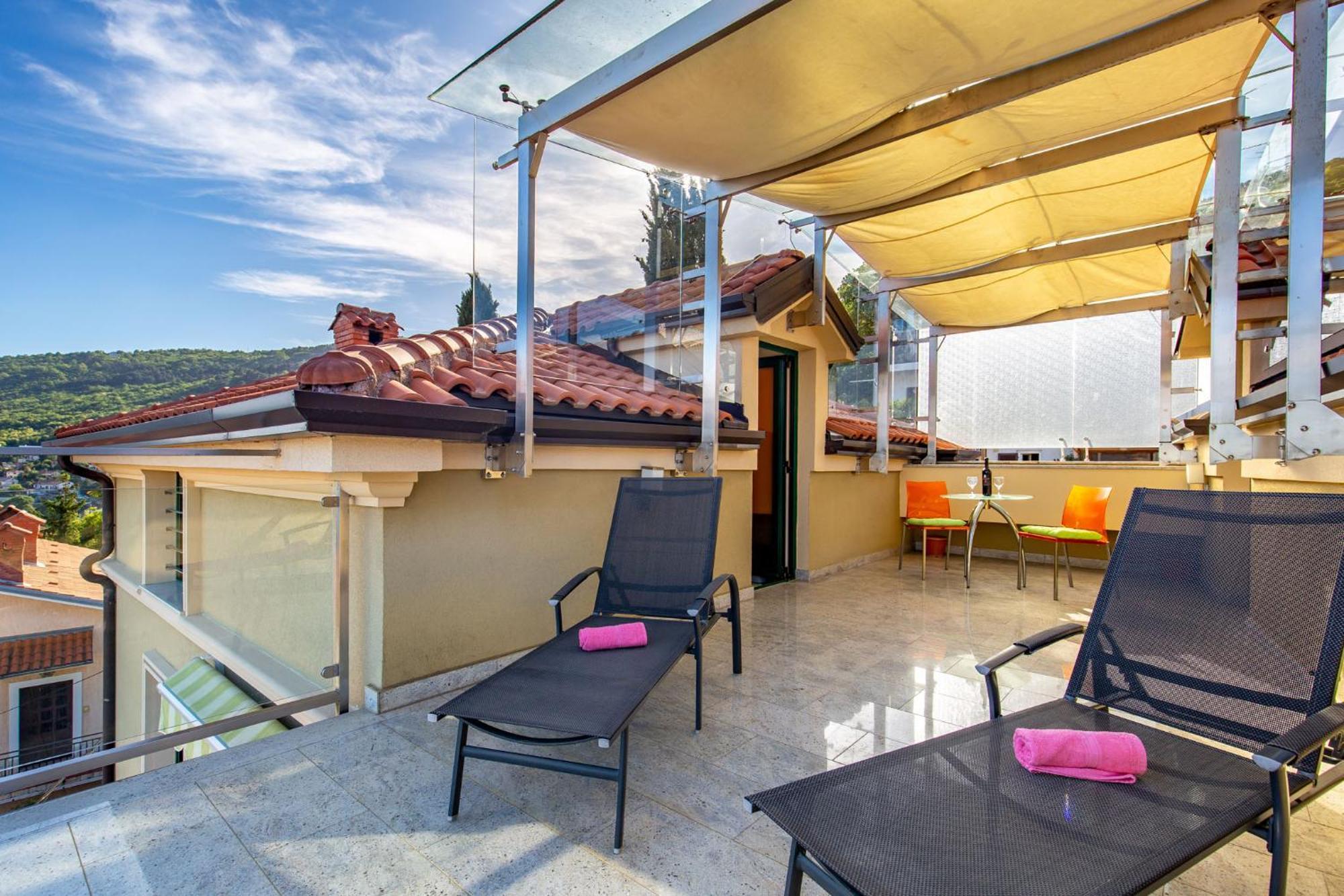 Lux Apartmani Opatija Eksteriør bilde
