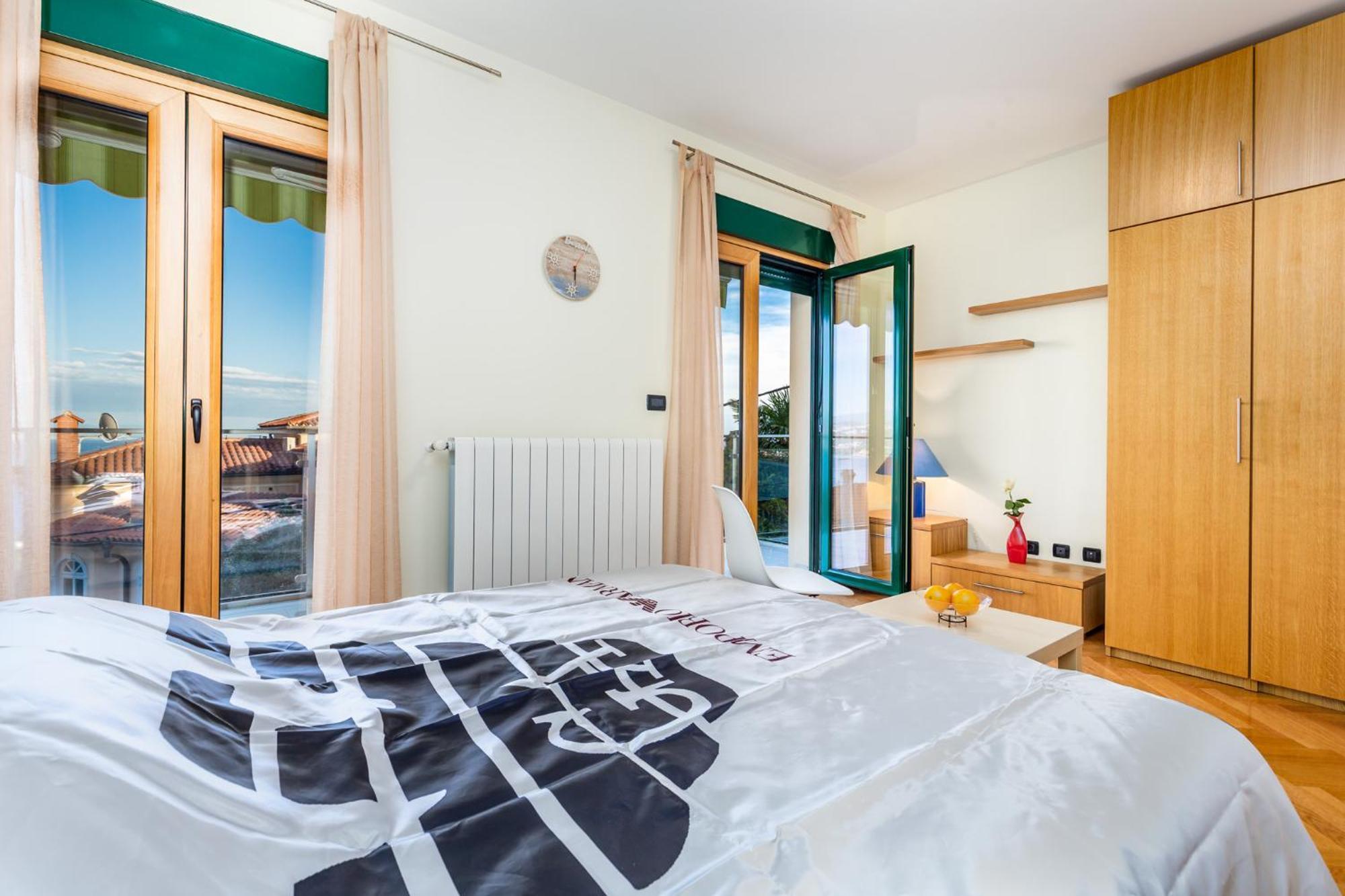 Lux Apartmani Opatija Eksteriør bilde